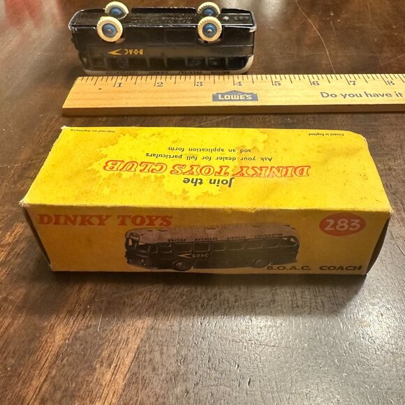 Dinky Toys 283 BOAC Coach Diecast Model With Box - Picture 6 of 8